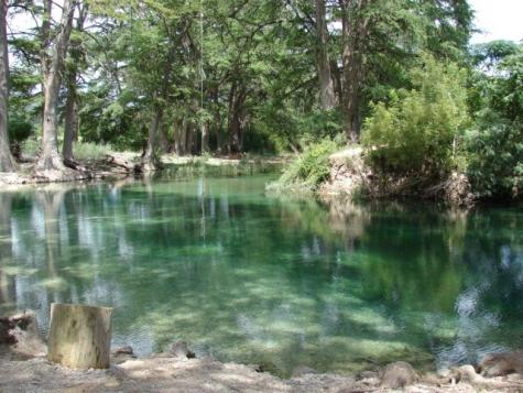 22 George Hoover Lane Leakey TX 78873