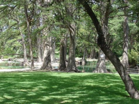 22 George Hoover Lane Leakey TX 78873