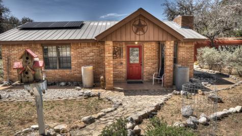 22 George Hoover Lane Leakey TX 78873