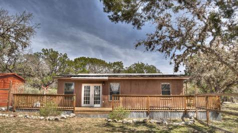 22 George Hoover Lane Leakey TX 78873