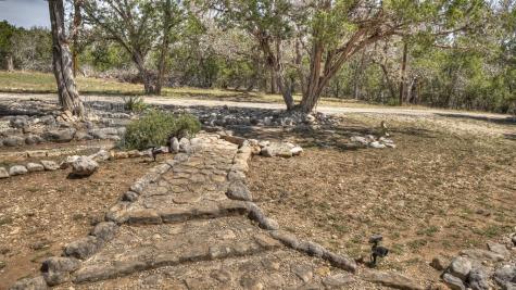 22 George Hoover Lane Leakey TX 78873