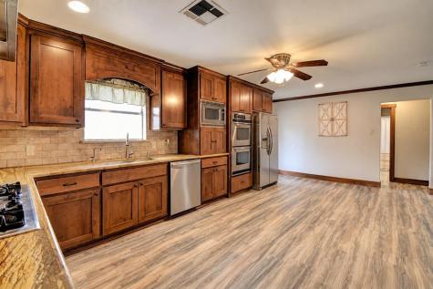 1111 Donna Kay Drive Kerrville TX 78028