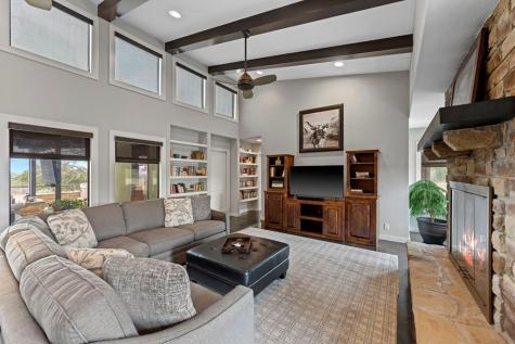 175 Limestone Ridge N Kerrville TX 78028