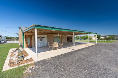 126-130 Robby Lane Kerrville TX 78028