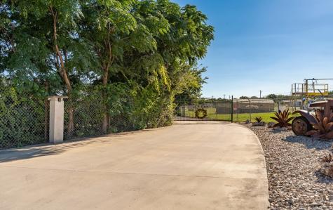 126-130 Robby Lane Kerrville TX 78028