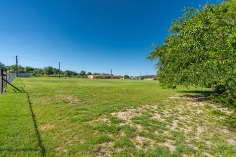 126-130 Robby Lane Kerrville TX 78028
