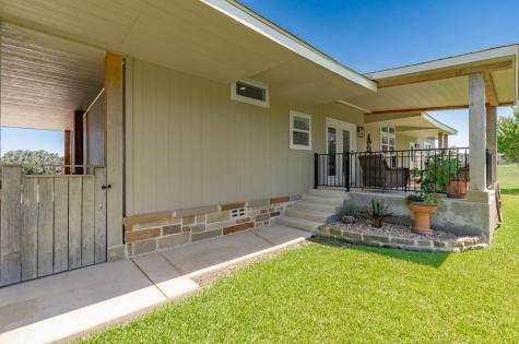 126-130 Robby Lane Kerrville TX 78028