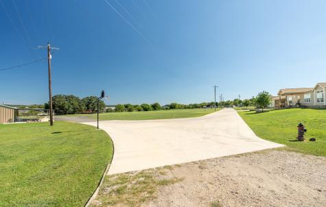 126-130 Robby Lane Kerrville TX 78028