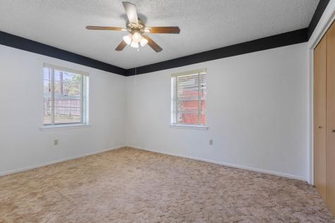 1129 Lake Drive Kerrville TX 78028