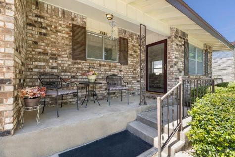 1129 Lake Drive Kerrville TX 78028