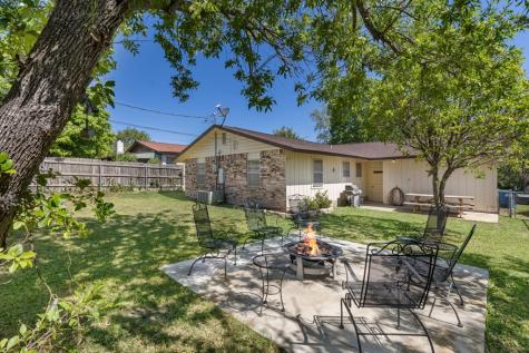 1129 Lake Drive Kerrville TX 78028