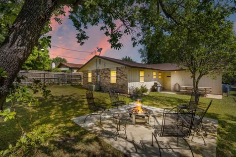 1129 Lake Drive Kerrville TX 78028