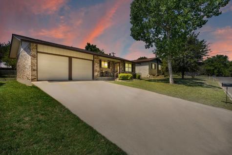 1129 Lake Drive Kerrville TX 78028