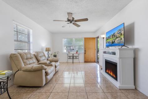 1129 Lake Drive Kerrville TX 78028