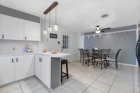 1129 Lake Drive Kerrville TX 78028