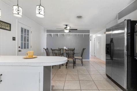 1129 Lake Drive Kerrville TX 78028
