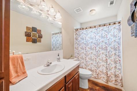 377 Green Oak Drive Kerrville TX 78028