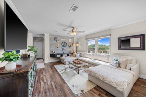 377 Green Oak Drive Kerrville TX 78028