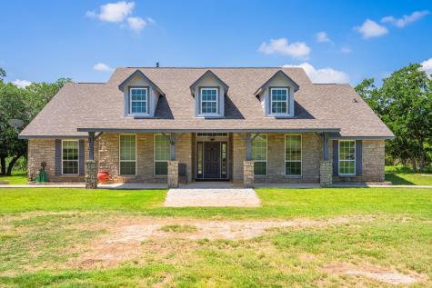 377 Green Oak Drive Kerrville TX 78028