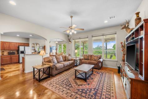 377 Green Oak Drive Kerrville TX 78028