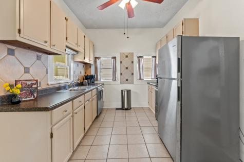 1229 Jefferson Street Kerrville TX 78028