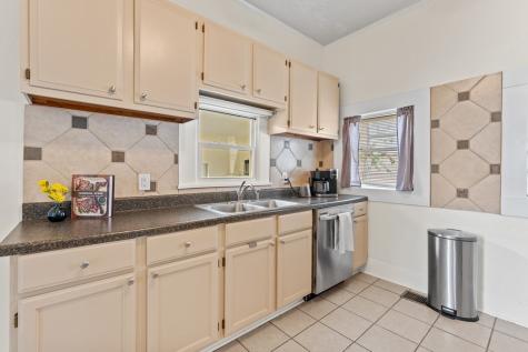 1229 Jefferson Street Kerrville TX 78028