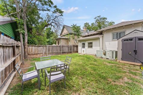 1229 Jefferson Street Kerrville TX 78028