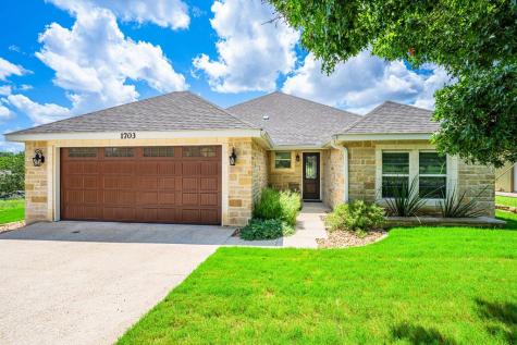 1703 Valencia Drive Kerrville TX 78028