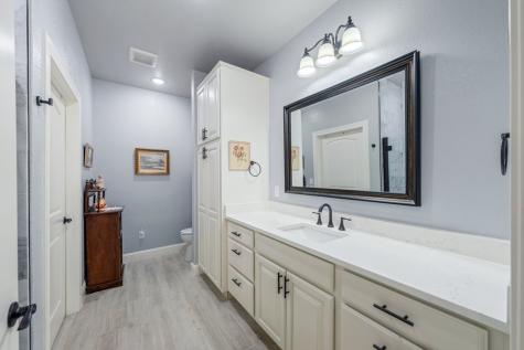 1703 Valencia Drive Kerrville TX 78028
