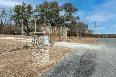 110 Sierra Road Kerrville TX 78028