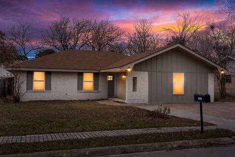 2311 Trails End Kerrville TX 78028