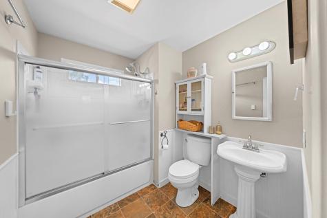 132 Silver Creek Lane E Center Point TX 78010