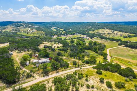 132 Silver Creek Lane E Center Point TX 78010