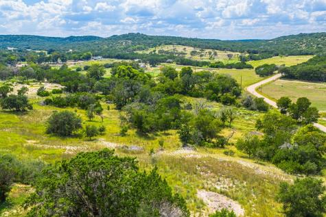 132 Silver Creek Lane E Center Point TX 78010