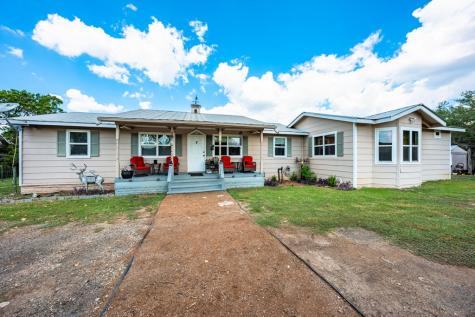 132 Silver Creek Lane E Center Point TX 78010