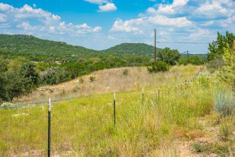 132 Silver Creek Lane E Center Point TX 78010