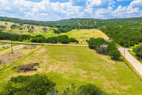 132 Silver Creek Lane E Center Point TX 78010