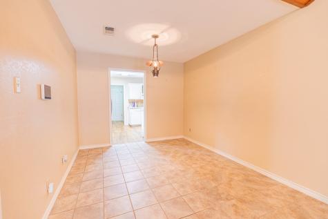 802 Lois Street Kerrville TX 78028
