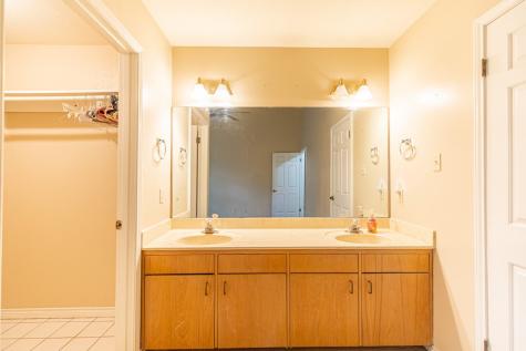802 Lois Street Kerrville TX 78028