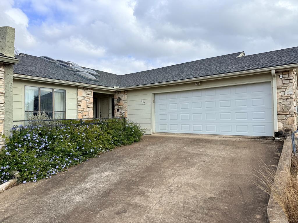 246 Pin Oak Way Kerrville TX 78028