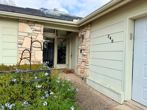 246 Pin Oak Way Kerrville TX 78028