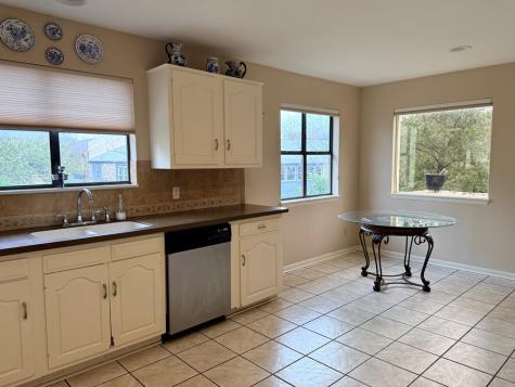 246 Pin Oak Way Kerrville TX 78028