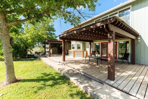 43 High Street Road Comfort TX 78013