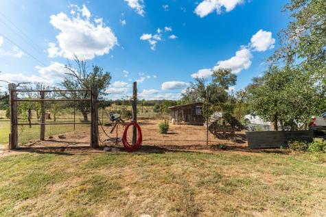 43 High Street Road Comfort TX 78013