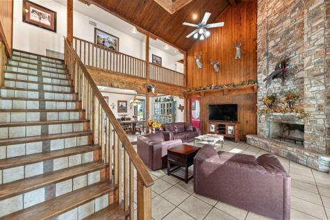 43 High Street Road Comfort TX 78013