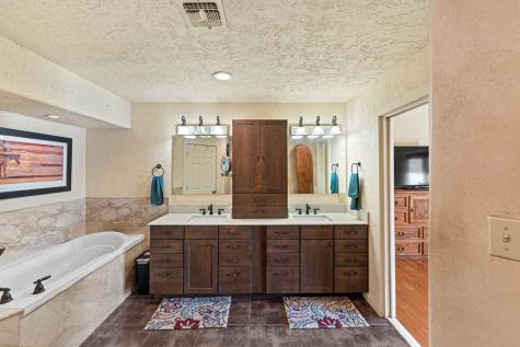 43 High Street Road Comfort TX 78013