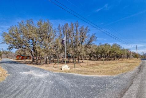 119 Kahn Drive Rio Frio TX 78879
