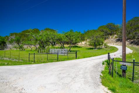 422 Johnson Road Bandera TX 78003