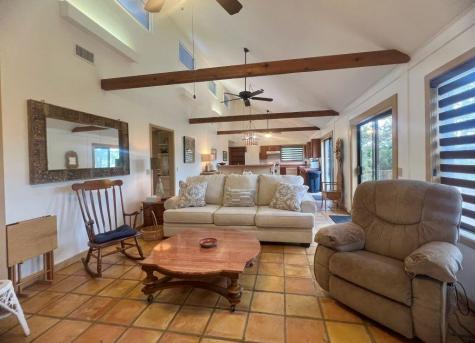 1589, 95 Fm 1340 Hunt TX 78024