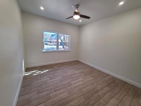 521 #D Sand Bend Kerrville TX 78028